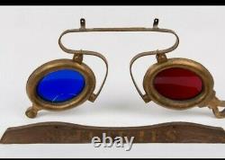 ANTIQUE OPTICIAN'S SPECTACLES HANGING Cast iron/zinc TRADE SIGN plus Wood Sign
