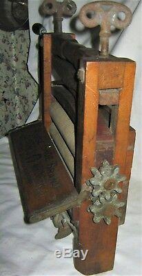 Antique Country Primitive Horseshoe Wood Cast Iron Hardware Wash Clothes Wringer