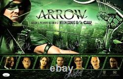 Arrow Cast Signed Autographed 11X17 Poster Amell Holland Ramsey +4 JSA XX76657