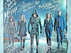 Arrow Cast Signed Poster 11 x 17 Stephen Amell Willa Holland (PSA/DNA AC09719)