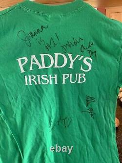 Autographed It's Always Sunny In Philadelphia t-shirt, original cast! From 2007