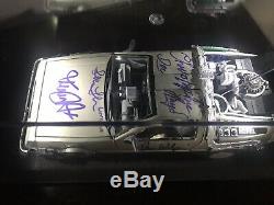 BACK TO THE FUTURE CAST SIGNED DELOREAN X5 FOX LLOYD Diamond Select Autograph