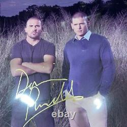 Cast x2 Robert Paul Dominic PRISON BREAK Signed Photo 8X10 With COA