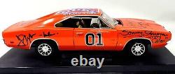 DUKES OF HAZZARD Signed by 7 General Lee 118 Die Cast Model Car Beckett BAS