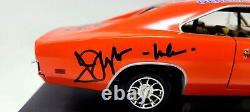 DUKES OF HAZZARD Signed by 7 General Lee 118 Die Cast Model Car Beckett BAS