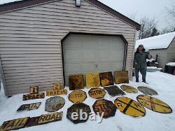 Early VTG LOT OF 17 CAST IRON CAT EYE MARBLE RAILROAD CROSSING ROAD STREET SIGNS