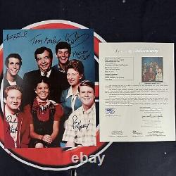 Happy Days Cast Signed 11x14 Photo 7 Autos Winkler, Howard, Bodley & More JSA