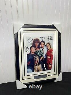 Married with Children Cast Signed 14x18 Canvas Sagal O'Neil Applegate Faustino