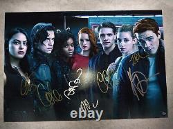 Riverdale Cast Signed Photo COA Cole Sprouse, Casey Cott, KJ Apa, Camila Mendes