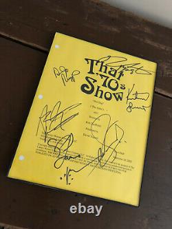 That'70s Show FULL CAST FRAMED SIGNED AUTOGRAPHED SCRIPT 2002 HOT DOG #507