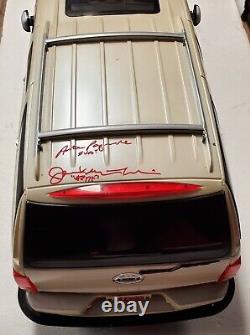 The Sopranos Multi Cast Signed by 18 Tony's Escalade 16 Scale Model Car