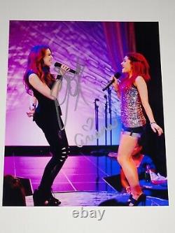 Victorious Cast Signed X2 Autographed 8x10 Photo Ariana Grande Liz Gillies Rare