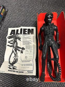 Vintage Kenner Alien Figure Signed by Several Original Cast Members