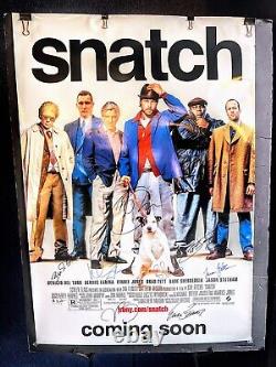 AFFICHE SIGNEE DU CAST DE SNATCH DE GUY RITCHIE AVEC BRAD PITT AVEC CERTIFICAT D'AUTHENTICITE