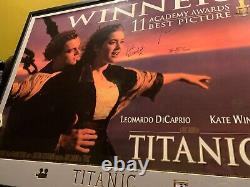 Affiche De Cinéma Signée Titanic- Cameron, Dicaprio, Winslet, Zane- Encadrée