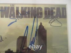 Affiche Walking Dead Signée Par 11 Membres Cast
