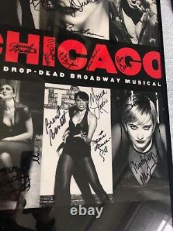 Affiche de Chicago The Musical à Broadway signée par l'ensemble de la distribution Sandy Duncan + Plus