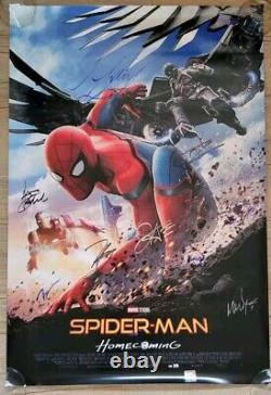 Affiche de film originale 27x40 signée par Tom Holland/Distribution de Spiderman: Homecoming avec certificat d'authenticité