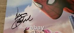 Affiche de film originale 27x40 signée par Tom Holland/Distribution de Spiderman: Homecoming avec certificat d'authenticité