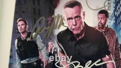 Affiche dédicacée de la série télévisée Chicago P. D. avec Jason Beghe 11x17 + COA