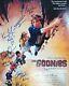 Affiche Mini De 12x18 Signée Par Le Casting Des Goonies, Autographe Jsa Psa Beckett