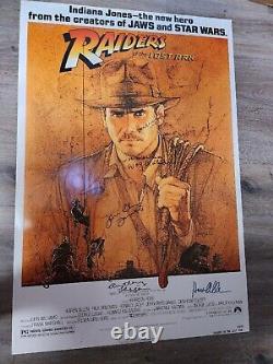 Affiche originale du film Les Aventuriers de l'Arche perdue de 1981 signée par le casting.