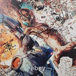 Affiche signée 14x20 de Pacific Rim 9x avec les signatures de Hunnam, Del Toro, Kikuchi et croquis BAS