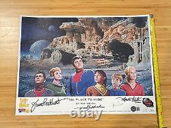 Affiche signée du casting de Lost In Space 12 x 16 lithographie par Ron Gross Chariot