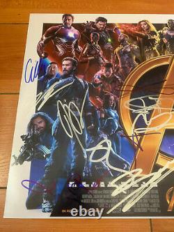 Avengers Infinity War Signé 12x18 Affiche De Film Par 18 Cast Chris Evans Avec Coa