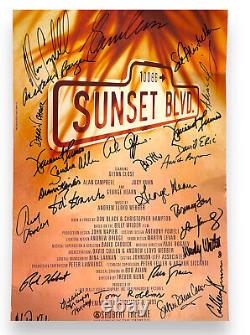 Carte d'ouverture de Sunset Blvd signée par Glen Close et le casting de LA