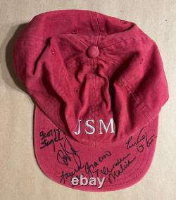 Casquette signée par le casting de Just Shoot Me, authentique et rare