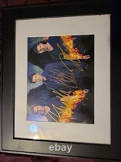 Célébrités du casting de Supernatural TV signent une photo couleur 8 1/2 x 11 avec certificat d'authenticité