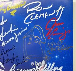 Communiqué de presse du film Aladdin de Disney avec la distribution signée par 17 autographes de Robin Williams