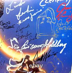 Communiqué de presse du film Aladdin de Disney avec la distribution signée par 17 autographes de Robin Williams