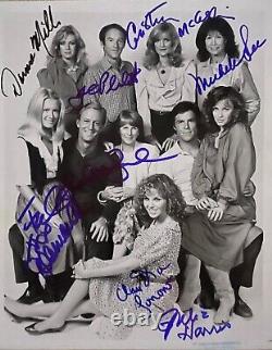 Distribution de 8 acteurs de Knots Landing - Donna, Joan, Michelle - photo originale signée 8x10 avec lettre JSA