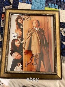 Distribution de Frasier signée 8x10 par Kelsey Grammar, Peri Gilpin et David Hyde Pierce.