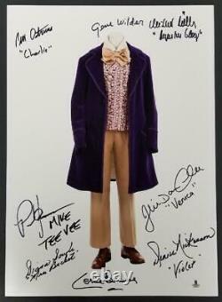 Gene Wilder + Willy Wonka Cast (8) Signé 12x17 Photo 8 Autos Beckett Bas Loa