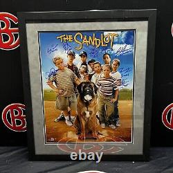 L'affiche encadrée autographiée 16x20 du casting du film The Sandlot signée par Beckett BAS