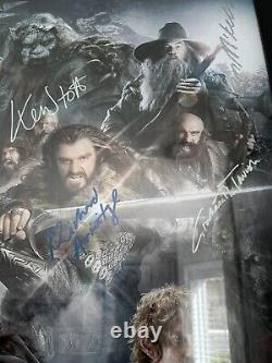 LE HOBBIT UN VOYAGE INATTENDU Rare Cast signé 27x40 Encadré sur mesure