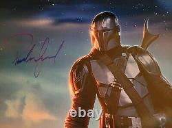 La distribution de STAR WARS a signé l'affiche originale de 27x40 de THE MANDALORIAN