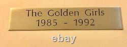 La distribution des Golden Girls JSA LOA a signé un affichage encadré professionnellement en or.
