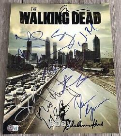 Le Cast De Mort De Walking Signé 11x14 Photo Andrew Lincoln +13 & Beckett Bas Loa