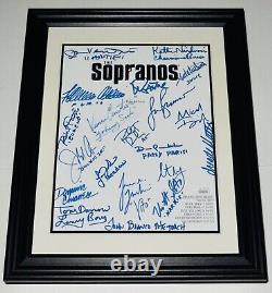 Le casting de Les Soprano signe une photo 8x10 (encadrée et matée) JSA ! 20 autographes