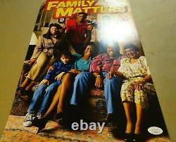 Le titre en français serait: 'Photo de 11x17 signée par le casting de Family Matters, avec preuve d'authenticité JSA COA'