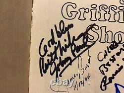 Livre de la série Andy Griffith signé par 7 membres du casting en personne : Betty Lynn, Gail Davis, James...