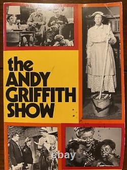 Livre de la série Andy Griffith signé par 7 membres du casting en personne : Betty Lynn, Gail Davis, James...