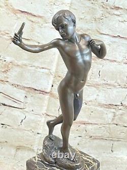Original Signé Milo Nude Boy Sling Shot Bronze Chaud Cast Sculpture Artisanale
