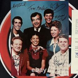 Photo 11x14 signée par le casting de Happy Days avec 7 autographes de Winkler, Howard, Bodley et plus encore JSA