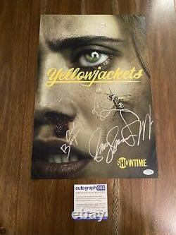 Photo 12x18 signée autographe par le casting de Yellowjackets ACOA Showtime