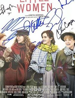 Photo dédicacée d'Emma Watson dans Les Quatre Filles du Docteur March! Autographe du casting 12x18 Florence Pugh Rare